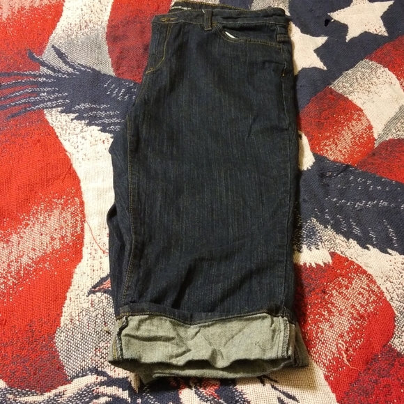 Jeans - Picture 3 of 3